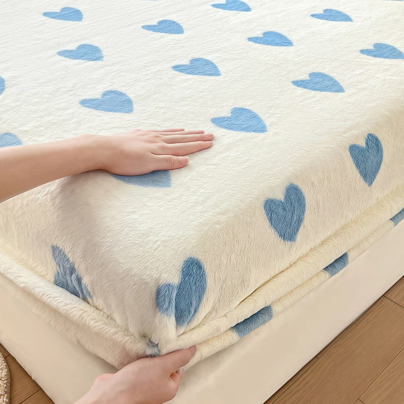 WOSTAR Winter warm plush fitted sheet elastic mattress protector cover red heart printed fluffy coral fleece bed linens 200x220