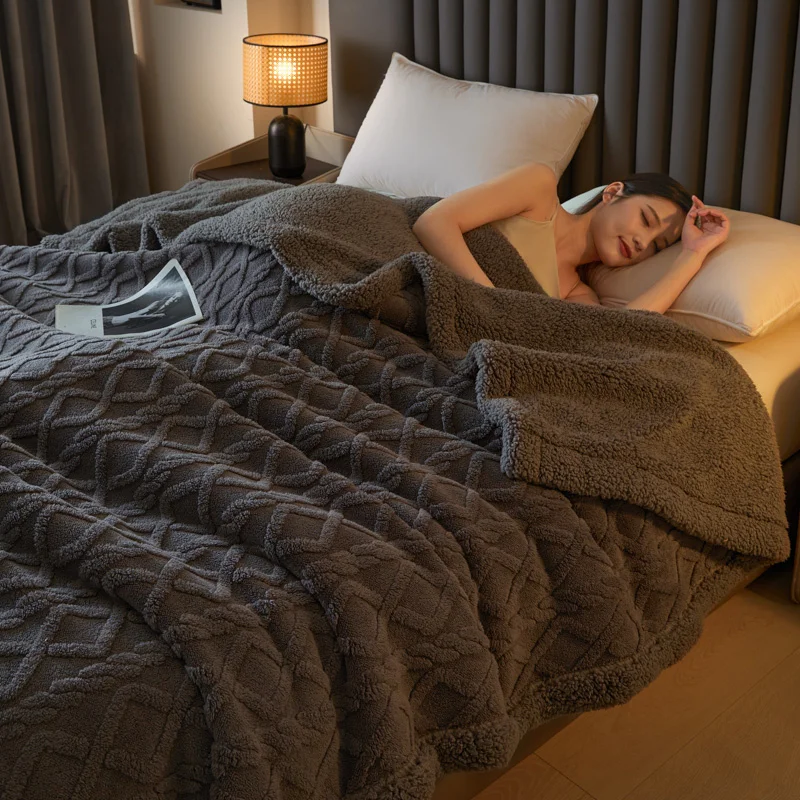 Sherpa Fleece Throw Blanket Queen King Size for Couch, Bed and Sofa, Thick and Warm Blanket, Soft Fuzzy Plush Blanket for Winter