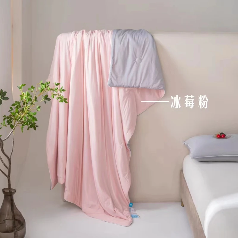 High Quality Cooling Blankets Smooth Silky Air Condition Comforter Lightweight Summer Quilt with Double Side Cooling Fabric